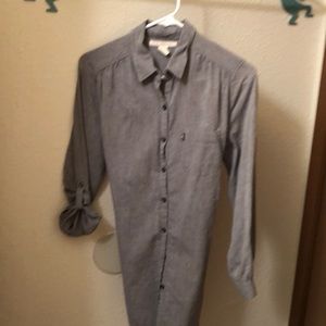 Levi’s blouse with tie in the back